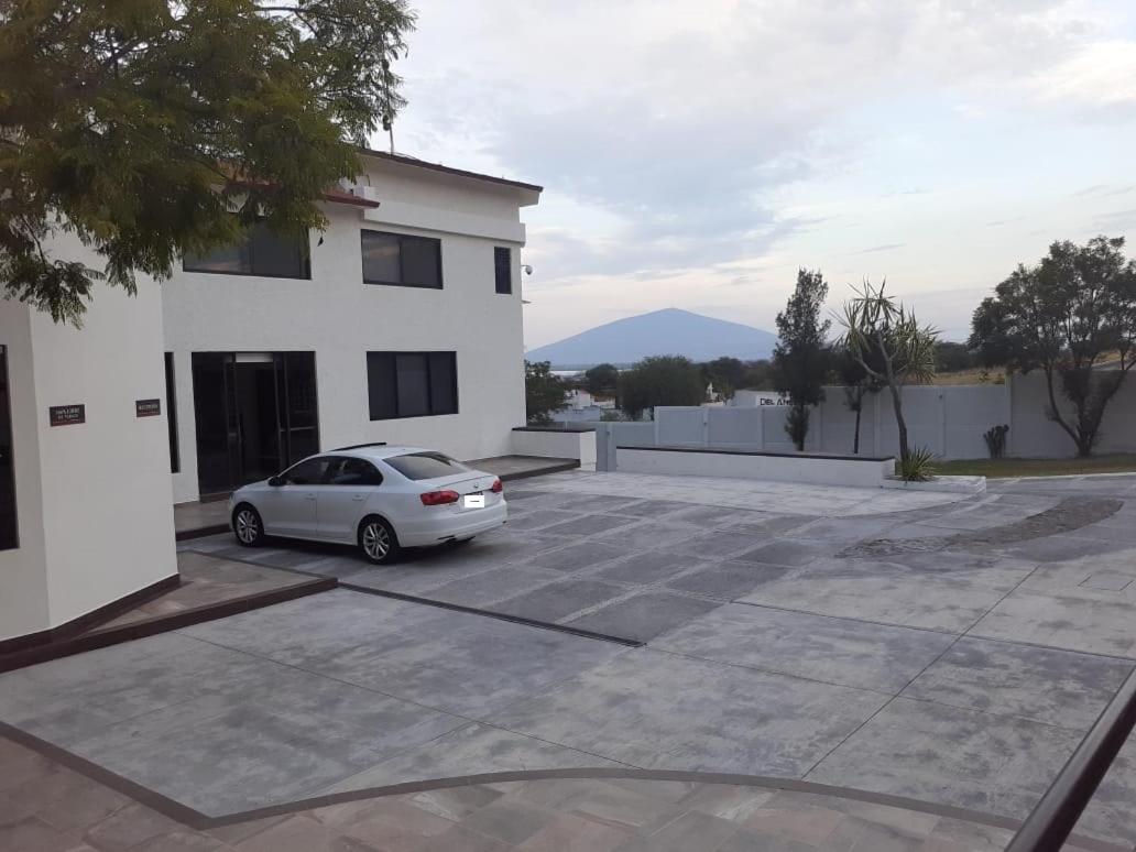 Hotel Candelero Yuriria Εξωτερικό φωτογραφία