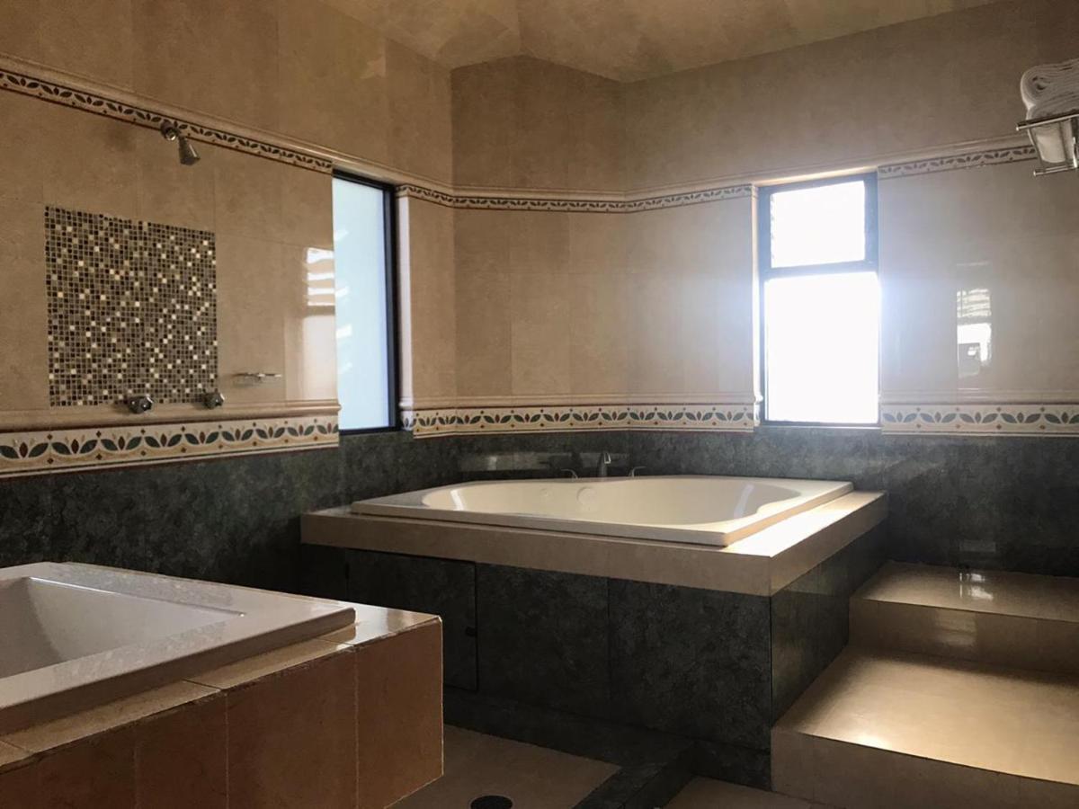 Hotel Candelero Yuriria Εξωτερικό φωτογραφία