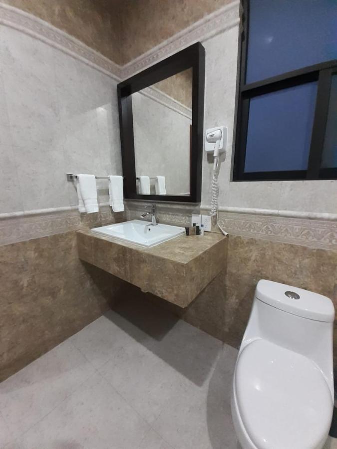 Hotel Candelero Yuriria Εξωτερικό φωτογραφία
